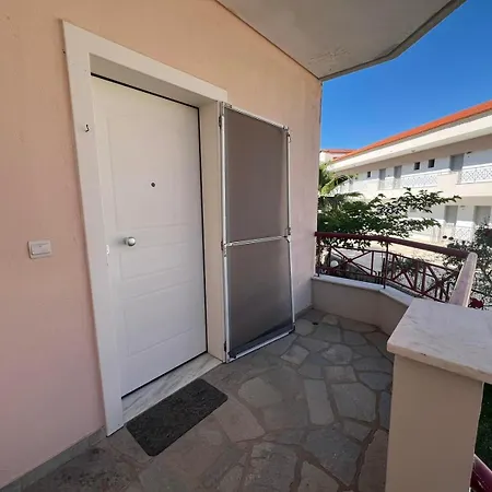 Cate's Апартаменты Ханиоти